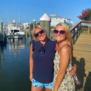 Meet your Posher, Candy